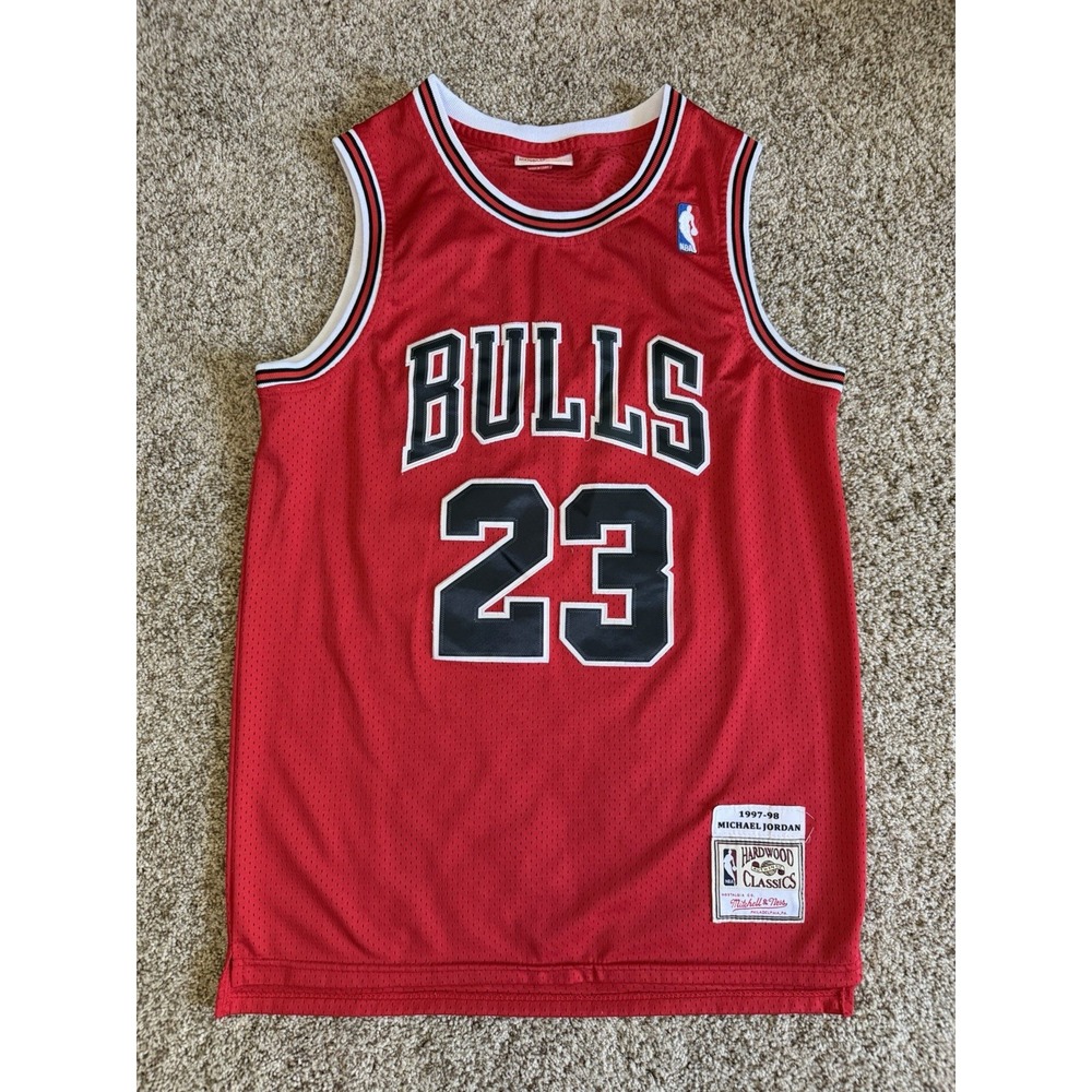 Authentic Mitchell & Ness 1997-98 MICHAEL JORDAN #23 Chicago Bulls Jersey 36 (S)